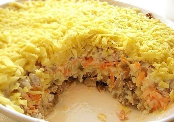 Салат из курицы с жареными опятами рецепт – Авторская кухня: Основные блюда. «Еда»