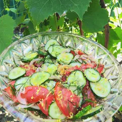 🥗Салат из помидоров и огурцов