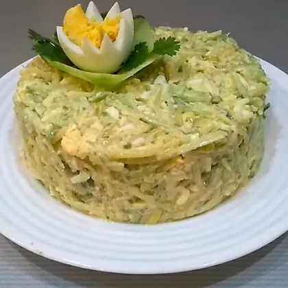 Салат из зеленой редьки с сыром