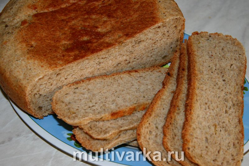 Цельнозерновой хлеб с оливками и сыром в мультиварке