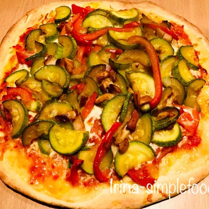 Пицца вегетарианская с кабачками