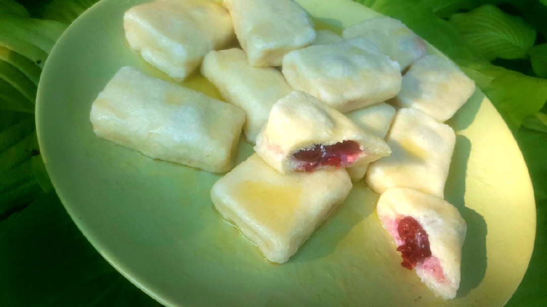 Ленивые вареники с вишней