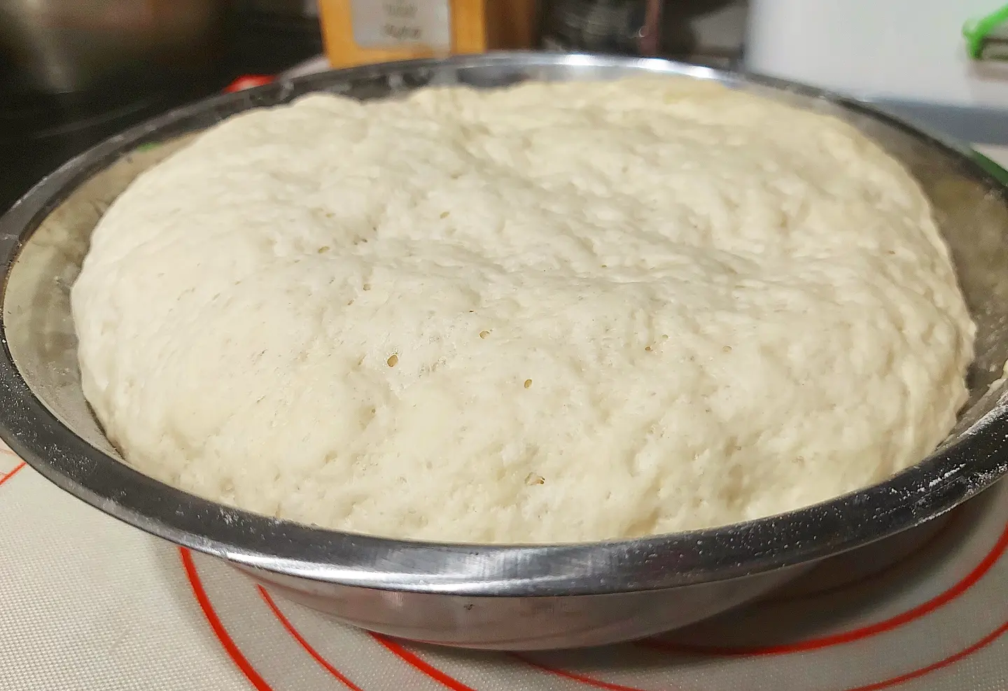 Дрожжевое тесто на картофельном отваре для пирожков. Тесто на картофельном отваре. Тесто на картофельном отваре для пирожков. Тесто на картофельном отваре для пирожков на дрожжах. Мягкое воздушное тесто.