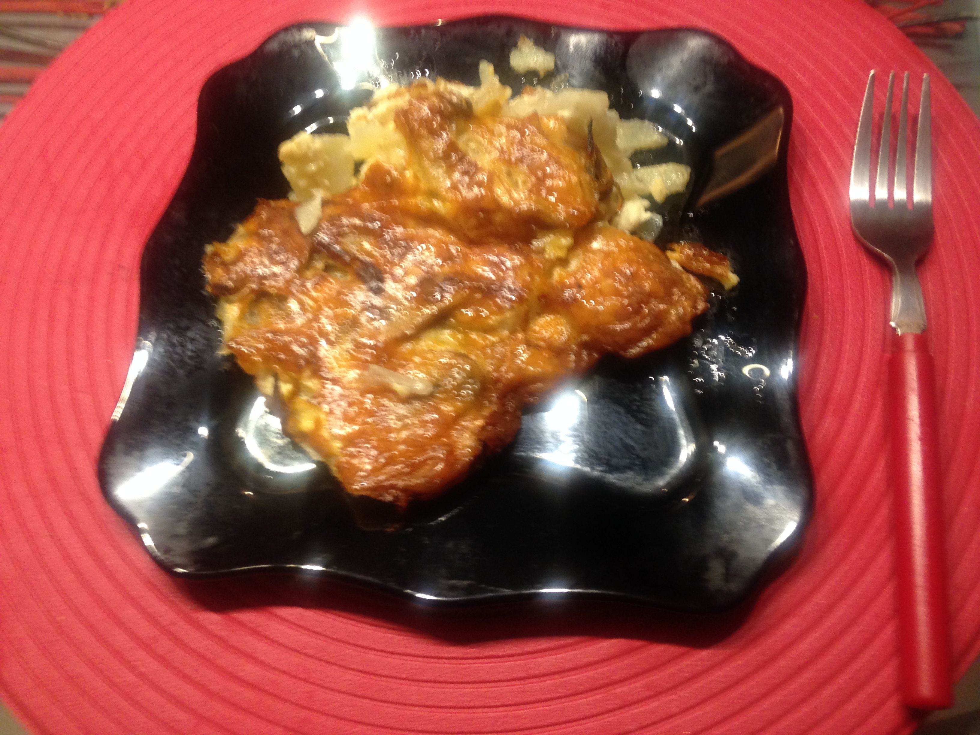 Картофельная запеканка с сыром и грибами в духовке