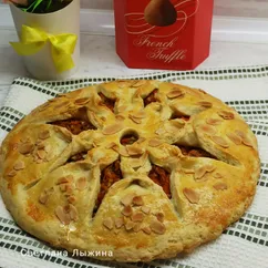 Песочный пирог с морковно-ореховой начинкой