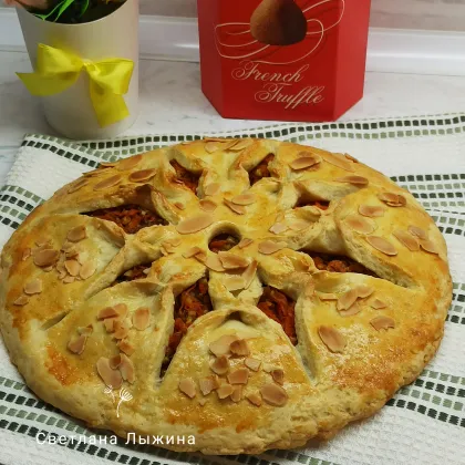 Песочный пирог с морковно-ореховой начинкой