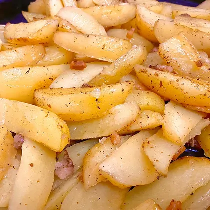Картофель в духовке с копченым салом