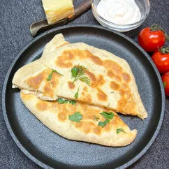 Лепешка с сыром (Chees Naan)