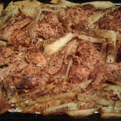 Куриные крылышки барбекю с запечённым картофелем