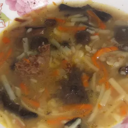 Рисовый суп с грибами и тушенкой #кулинарныймарафон