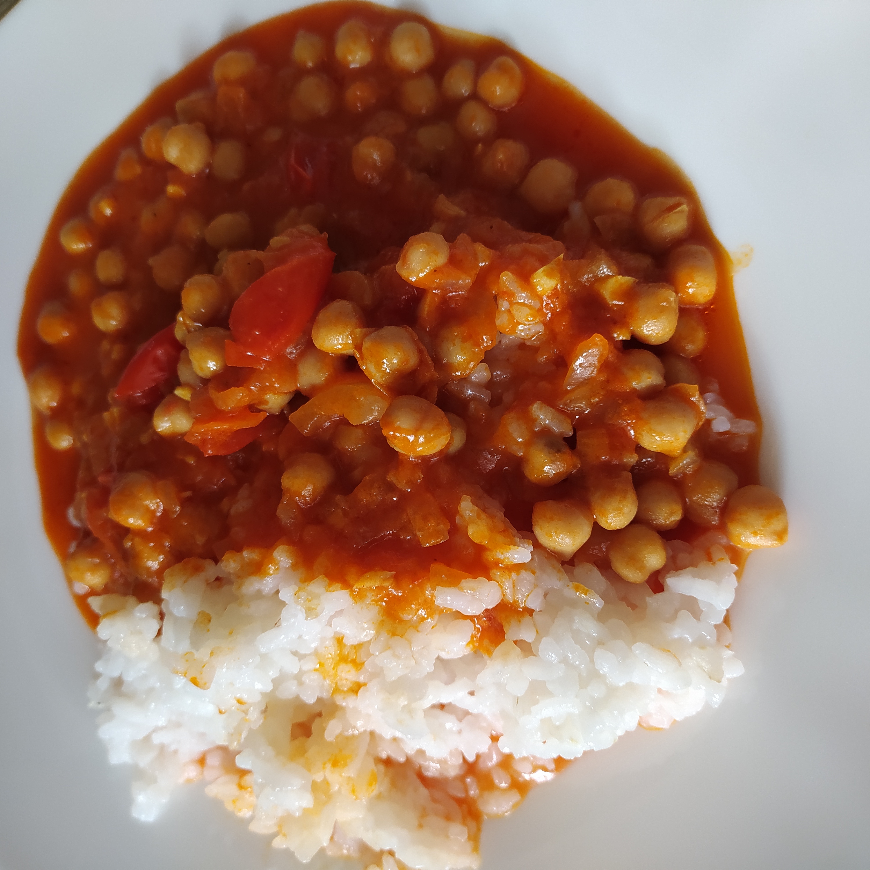 Нутовый карри с рисом