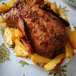 Утка с яблоками 