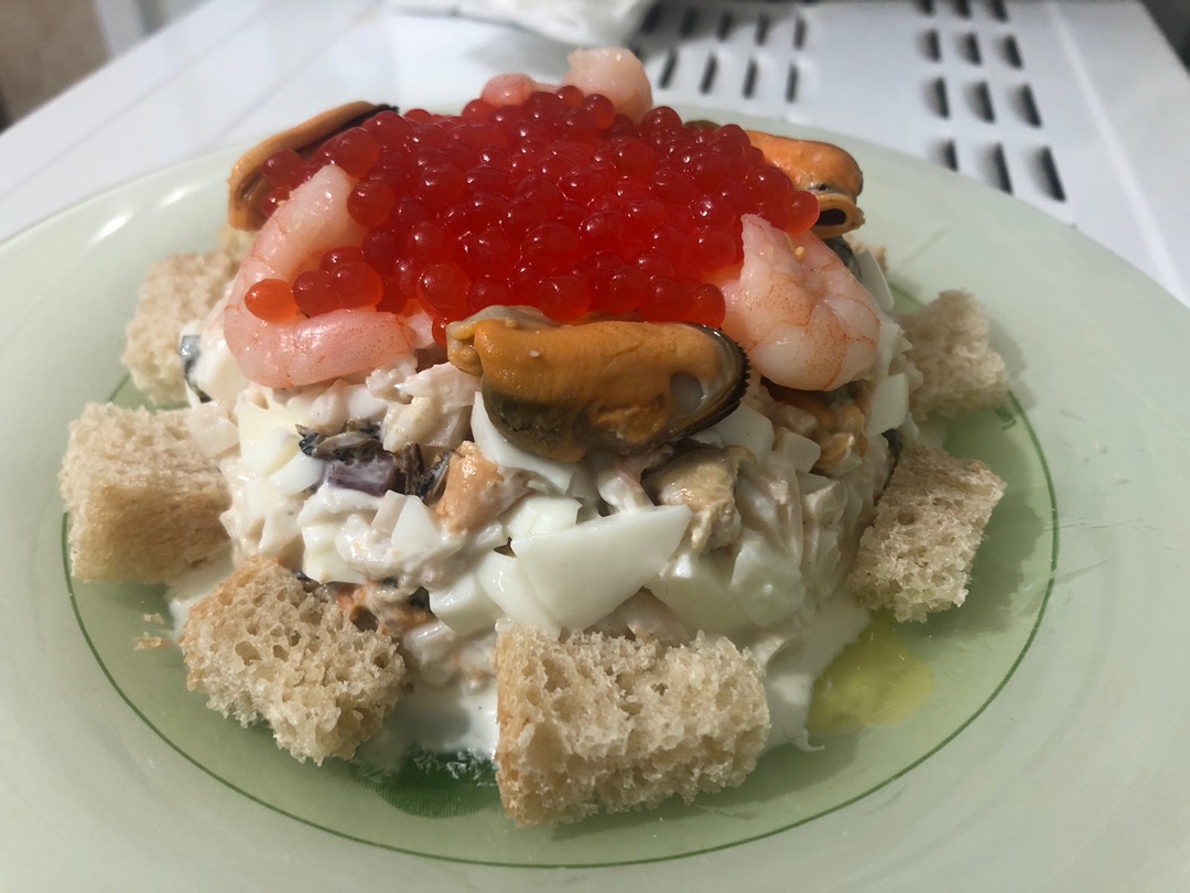 Салат креветки кальмары крабовые палочки рецепт с фото пошагово
