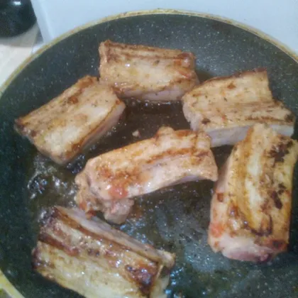 Свиные ребрышки с картофелем в духовке