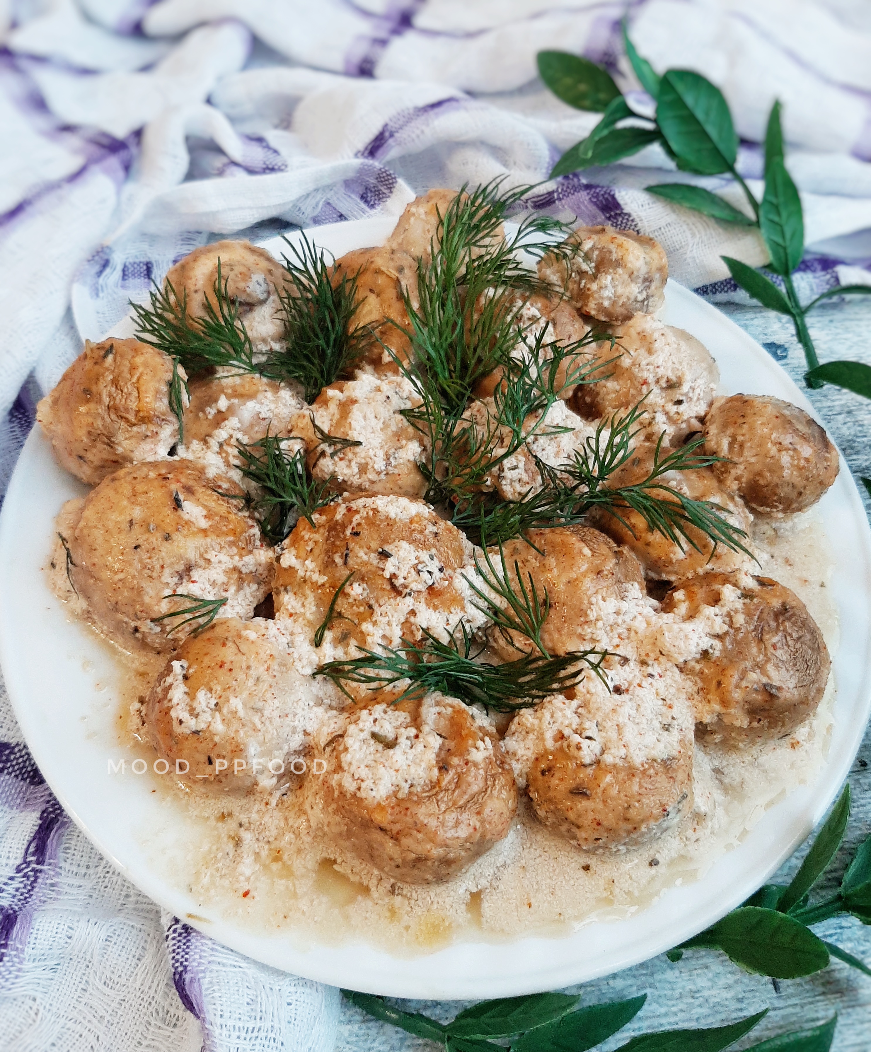 Шампиньоны, запечённые в сметане 🍄