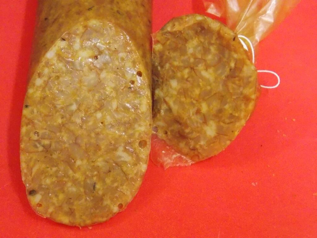 Колбаса из свиной шкурки