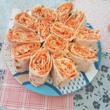 Закуска 'лаваш с корейской морковью'