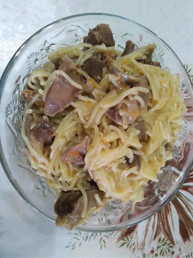 Вермишель с куриными желудками
