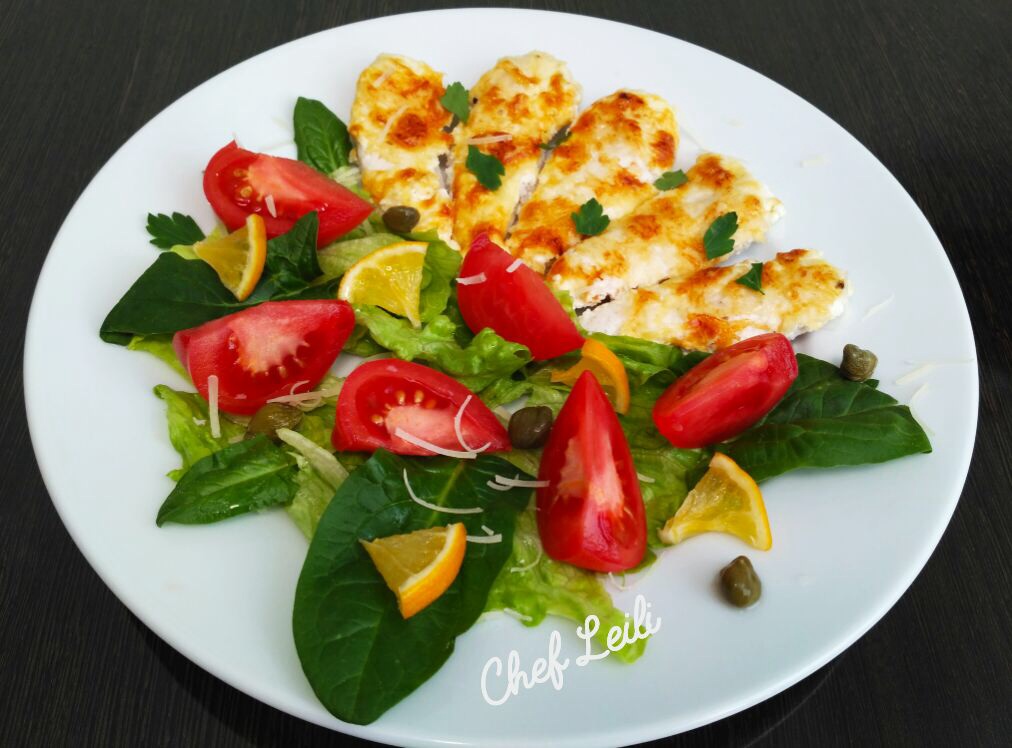 Куриная грудка под соусом "Crema aglio"