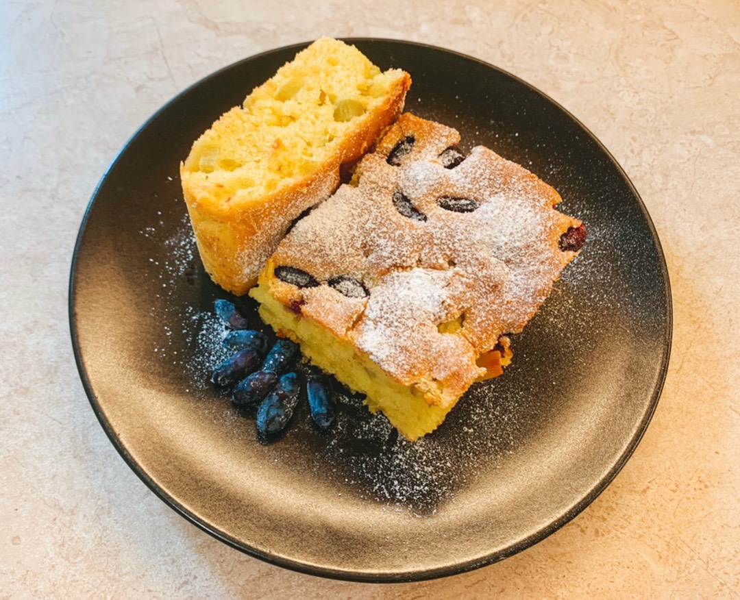 Пирог с ревенем и сметаной🥧