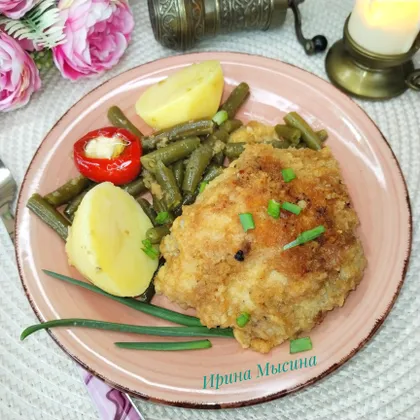 Куриные бёдра на сковороде со стручковой фасолью