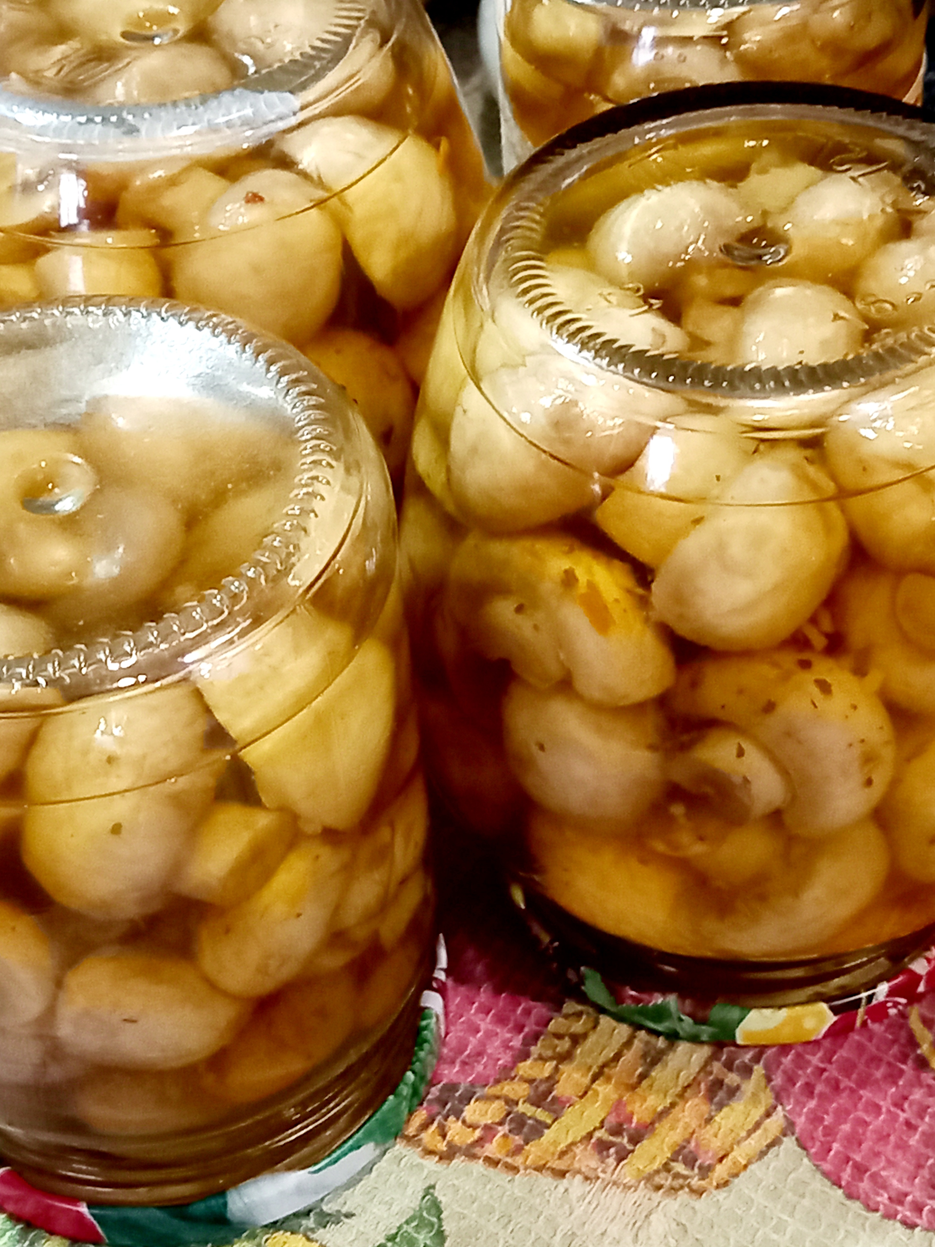 Маринованные шампиньоны