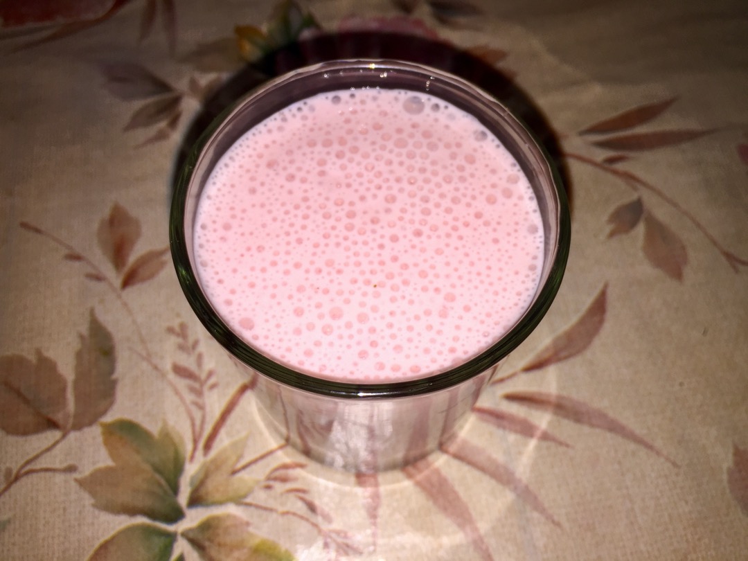Клубничный йогурт (смузи)
