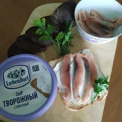 Бутер с творожным сыром и рыбкой