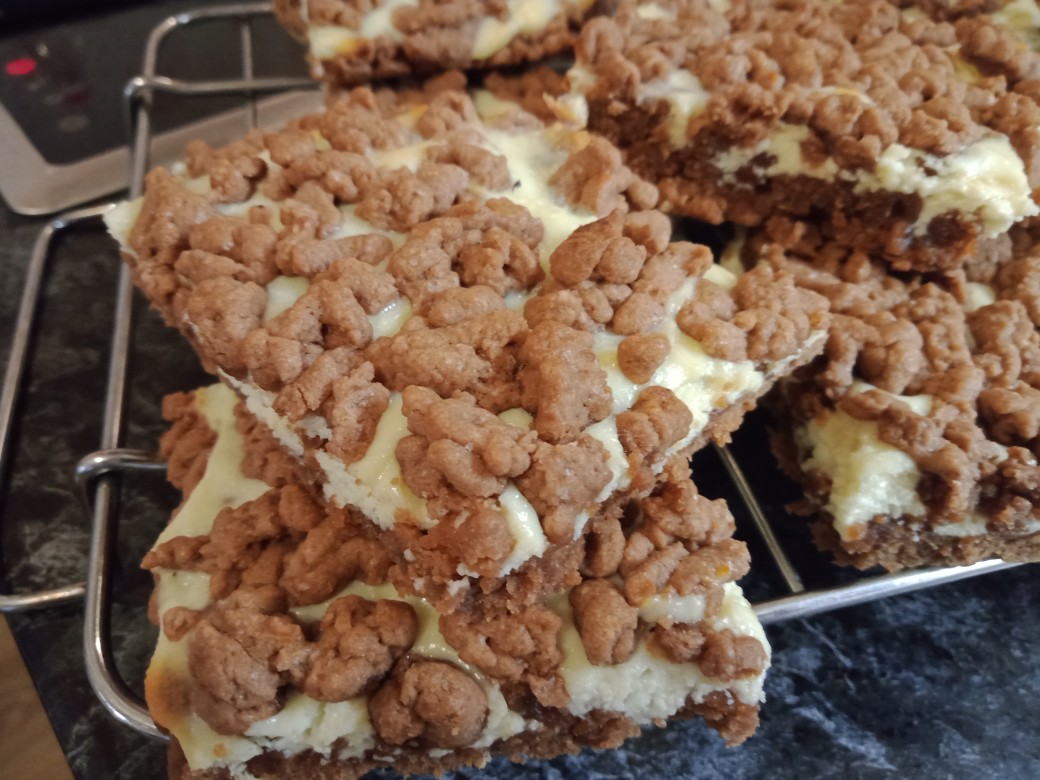 Творожное печенье-рулетики с какао и корицей — рецепт с фото пошагово