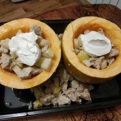 Мясо с картошкой в тыкве