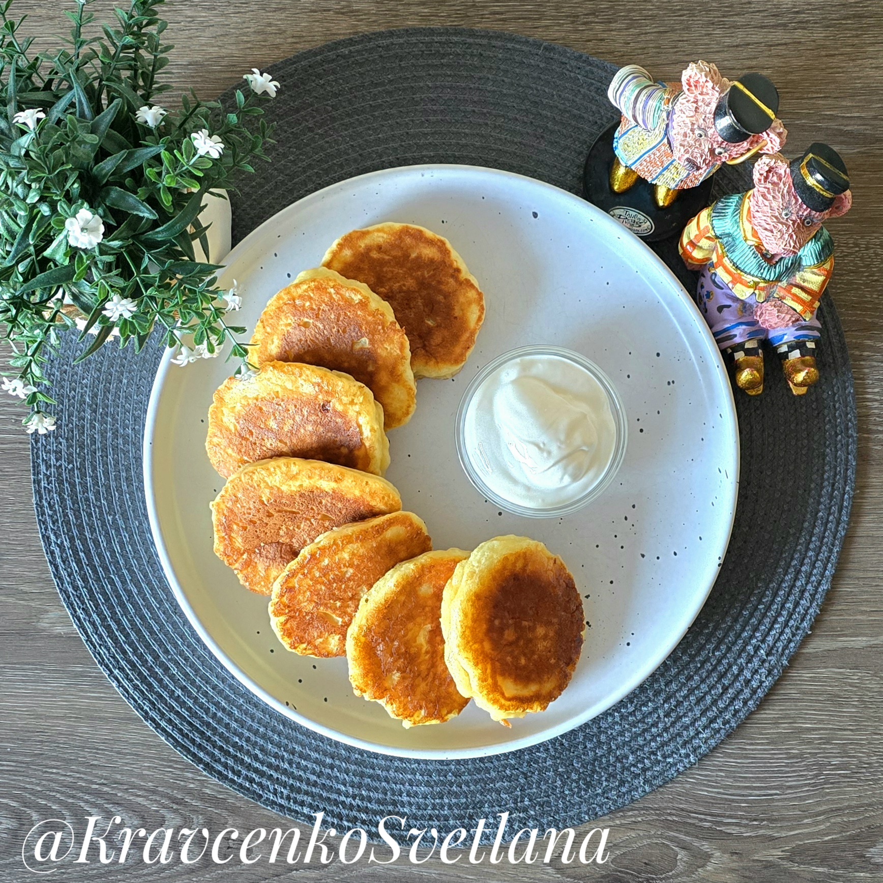 Творожные оладьи на кефире