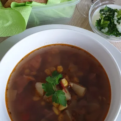 Мексиканский суп с чечевицей и кукурузой