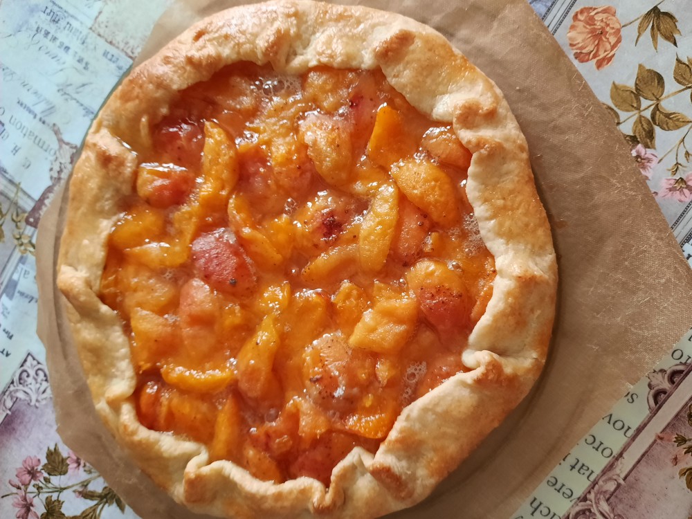 Галета с абрикосами (фруктами)😋🍑🍑🍑🍒🍒🍒🍓🍓🍓🍇🍇🍇🍏🍏🍏🍎