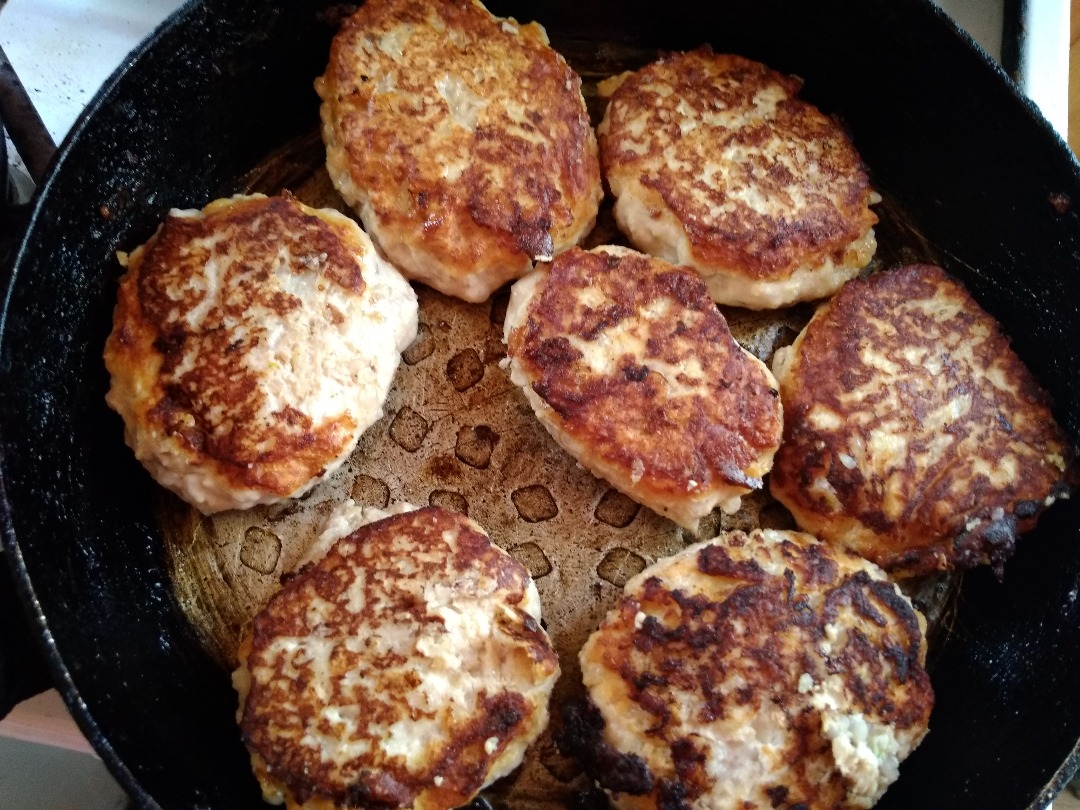 Котлеты  куриные экономные