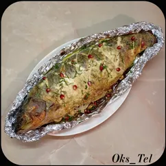 Запеченный белый амур с лимоном под сметанной корочкой