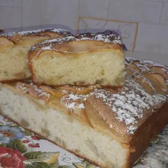 Шарлотка яблочная