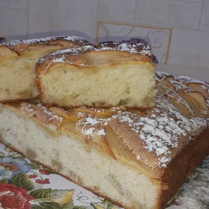 Шарлотка яблочная