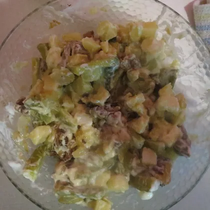 Картофельный салат с копчёной грудинкой