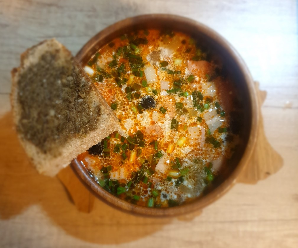 Мясная солянка с каперсами и солеными огурцами рецепт – Европейская кухня: Супы. «Еда»