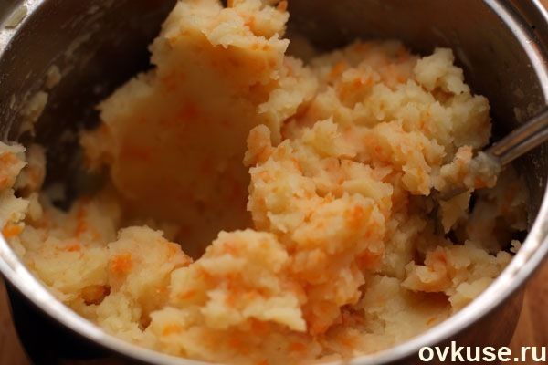 Картофельная запеканка с курицей и шпинатом