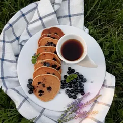 Панкейки с черникой и корицей🥞