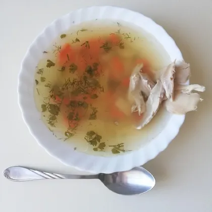 Лёгкий суп без зажарки на курином бульоне