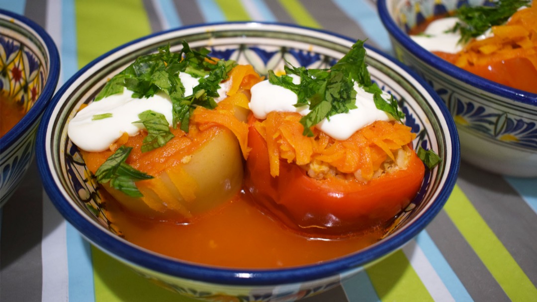 Перец фаршированный булгуром и индейкой