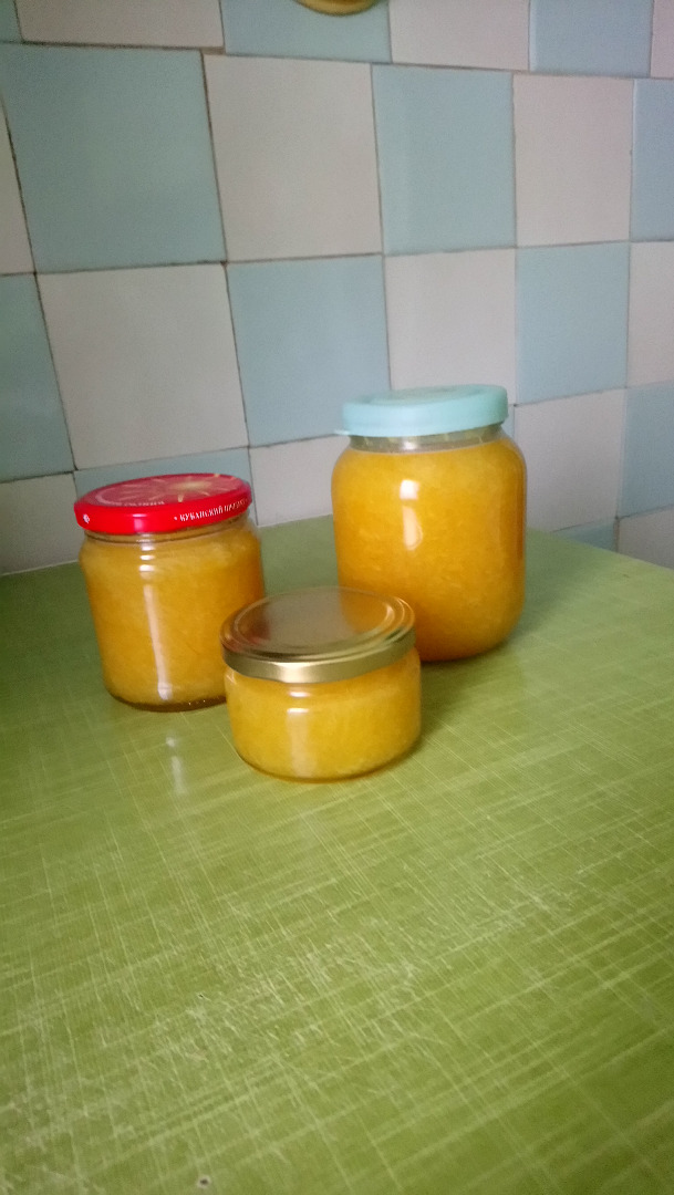 Протертые замороженные лимоны с сахаром