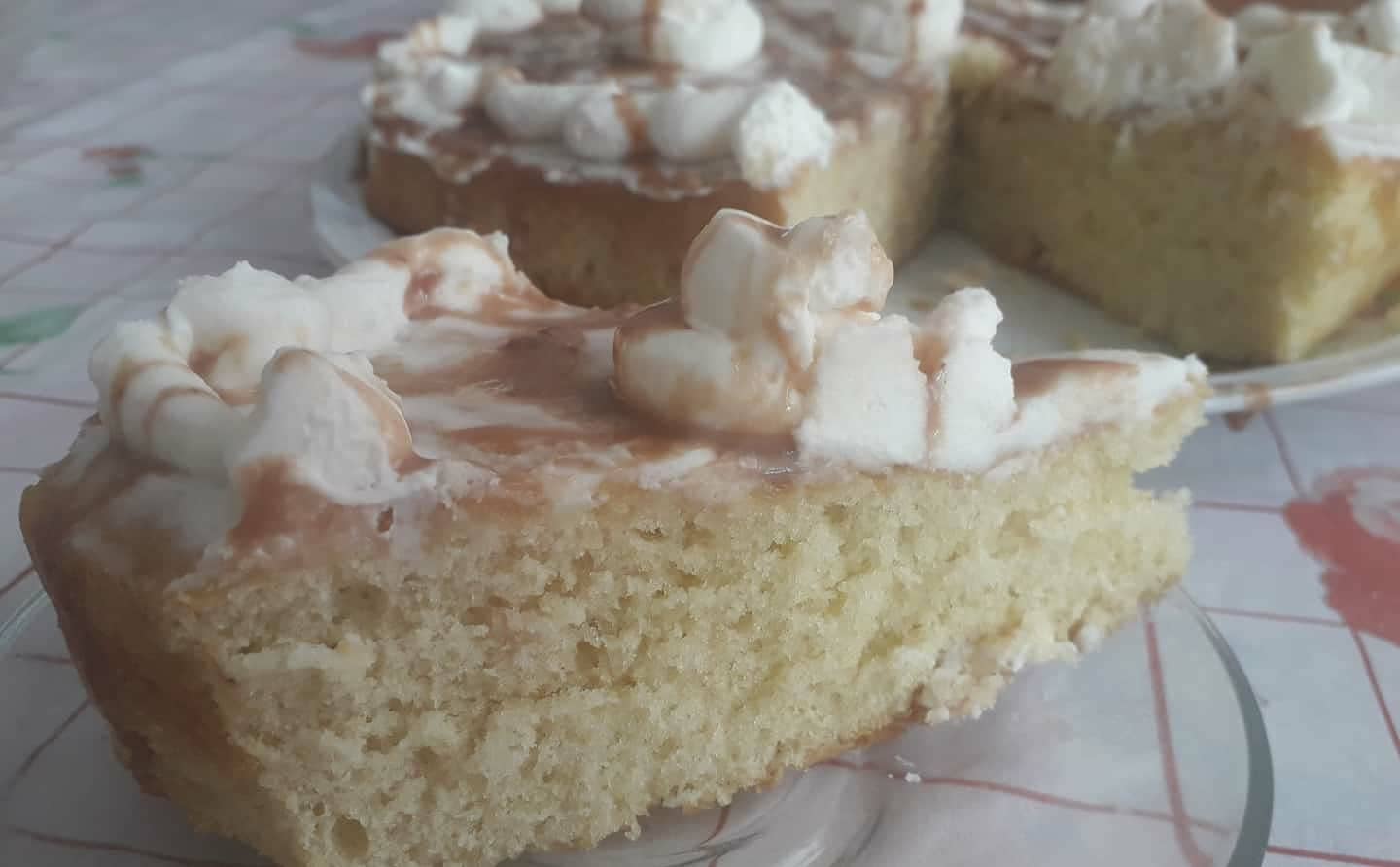 Бисквитный торт со сметанным кремом, пошаговый рецепт на ккал, фото, ингредиенты - SaccharinA