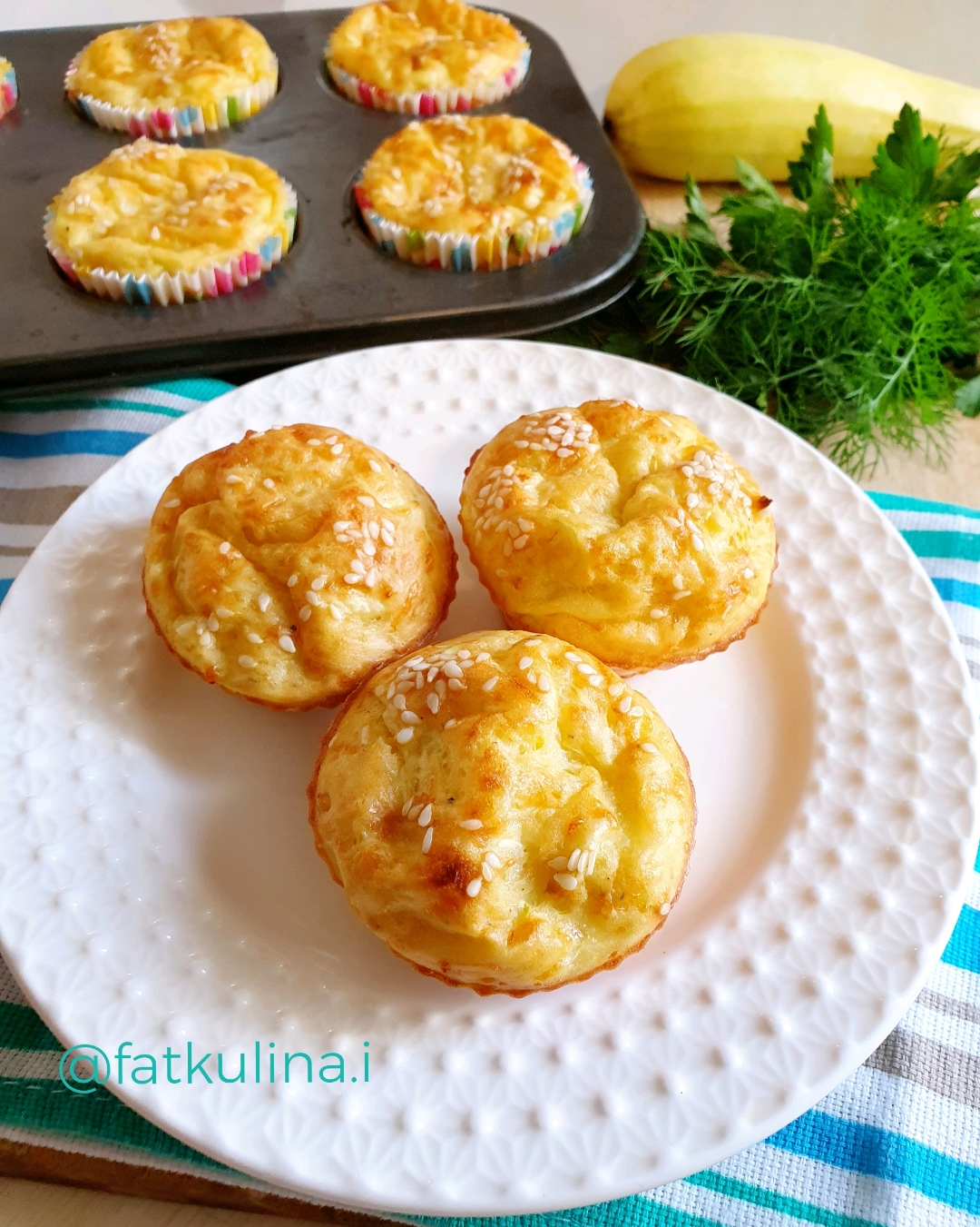 Закусочные маффины из кабачка