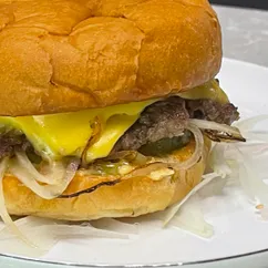 Смэш бургер. Раздавленный бургер. Smashburger