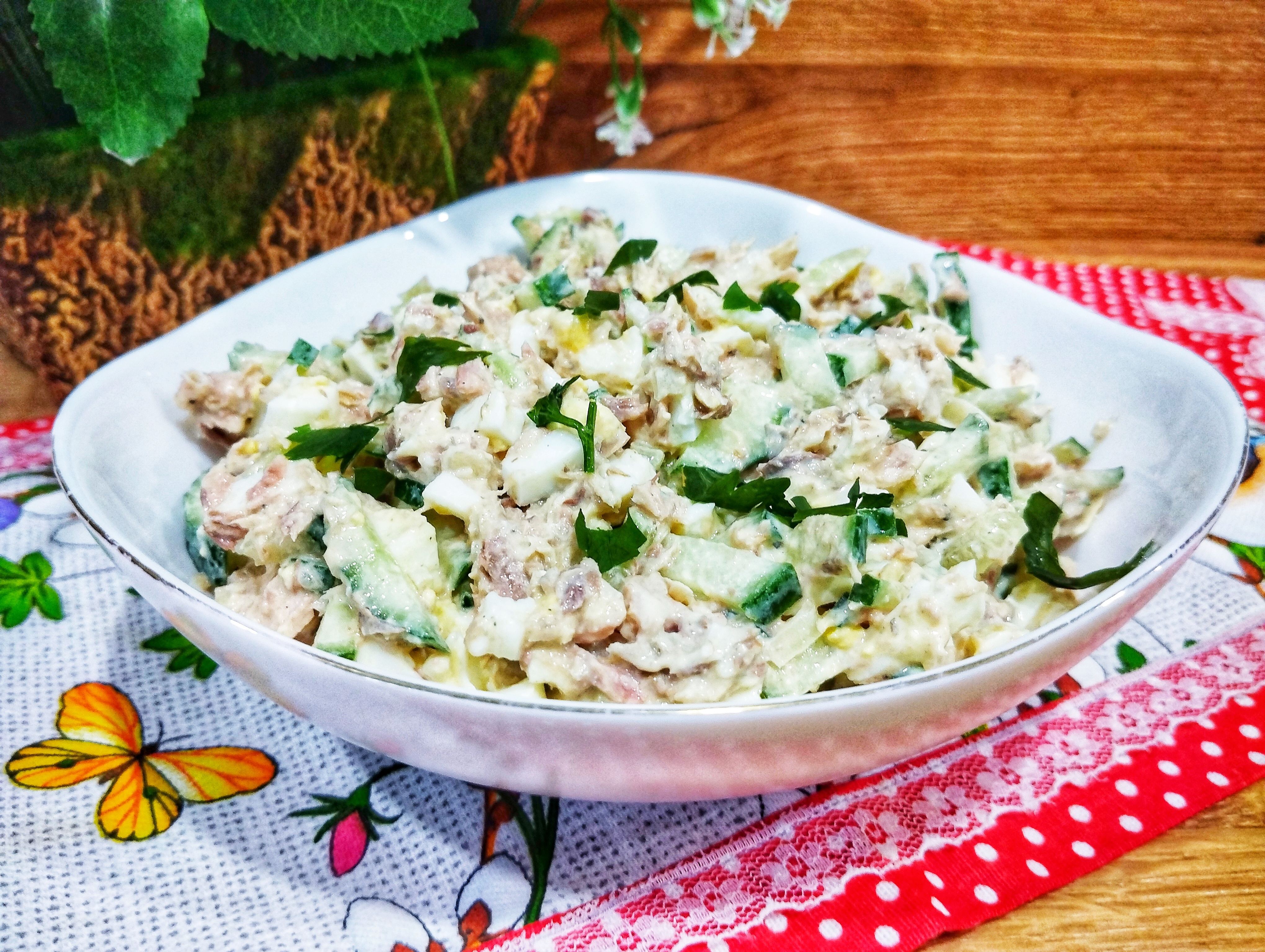 Салат с сайрой