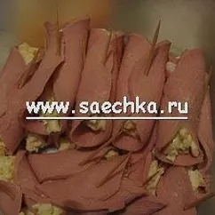 Закуска из колбасы с сыром