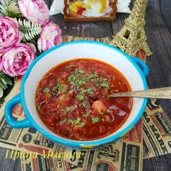 Постный борщ с грибами и фасолью в мультиварке 